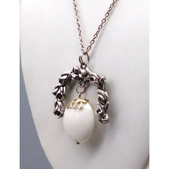 Vintage Lily Laurel Pendant with Dangling White Disc Bead, Silver Tone Chain - Picture 3 of 4